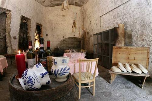 Crimea Wine Hotel Chiavenna Exterior photo